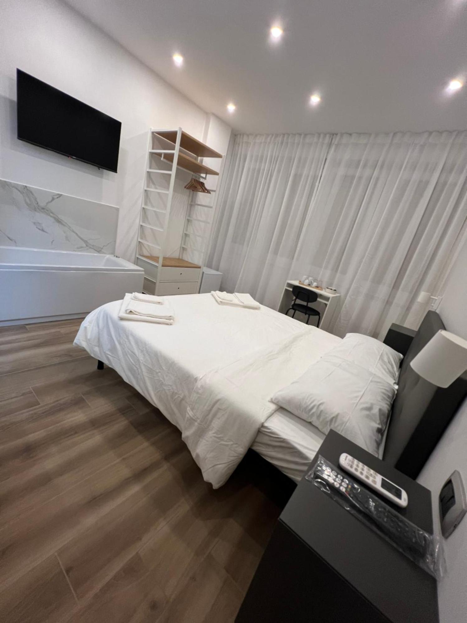 Suite 98 Rome Extérieur photo